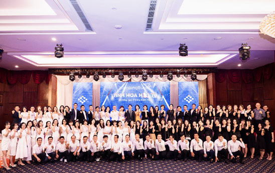 KienlongBank vinh danh, khen thưởng những CBNV đạt thành tích nổi bật trong hoạt động kinh doanh