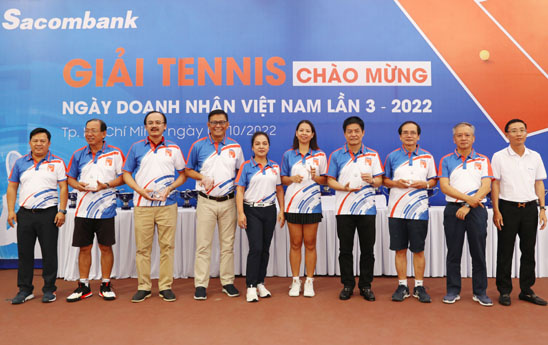 Sacombank tổ chức Giải tennis chào mừng ngày Doanh nhân Việt Nam năm 2022