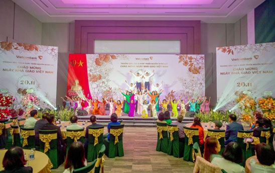 Trường Đào tạo Vietcombank tổ chức Lễ mít-tinh nhân ngày Nhà giáo Việt Nam 20/11