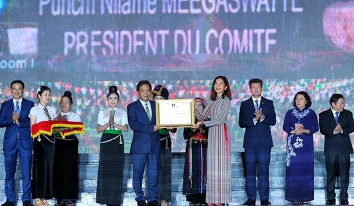 Vietcombank đồng hành cùng Lễ đón nhận Bằng của UNESCO ghi danh “Nghệ thuật Xòe Thái”