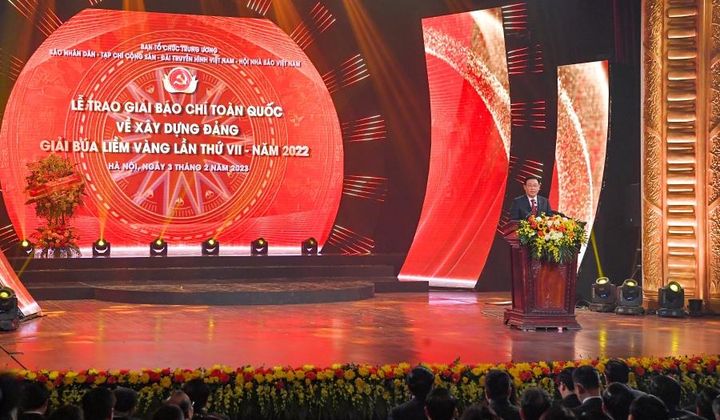 Vietcombank đồng hành cùng lễ trao Giải Báo chí toàn quốc về xây dựng Đảng lần thứ VII - năm 2022