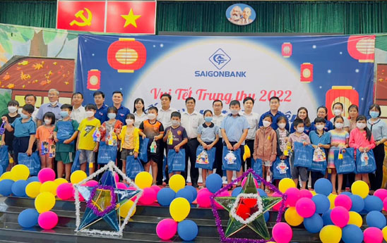 “Vui Tết Trung thu - Ấm tình đoàn viên năm 2022” cùng SAIGONBANK