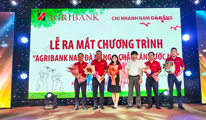 Agribank Nam Đà Nẵng - chắp cánh ước mơ cho học sinh, sinh viên