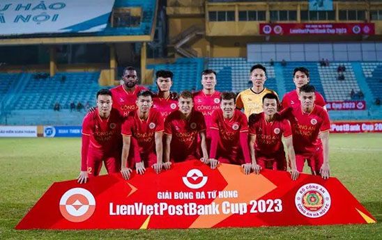 Khai mạc Giải bóng đá Tứ Hùng LienVietPostBank Cup 2023