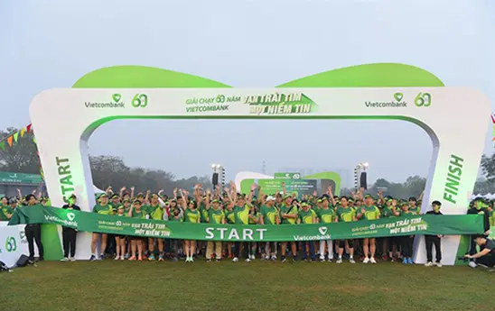 Vietcombank ra mắt quỹ “Vững tương lai” và phát động giải chạy 60 năm “Vạn trái tim - Một niềm tin”