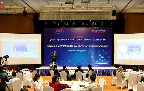 Hội thảo "Quản trị rủi ro các giao dịch và thanh toán điện tử"