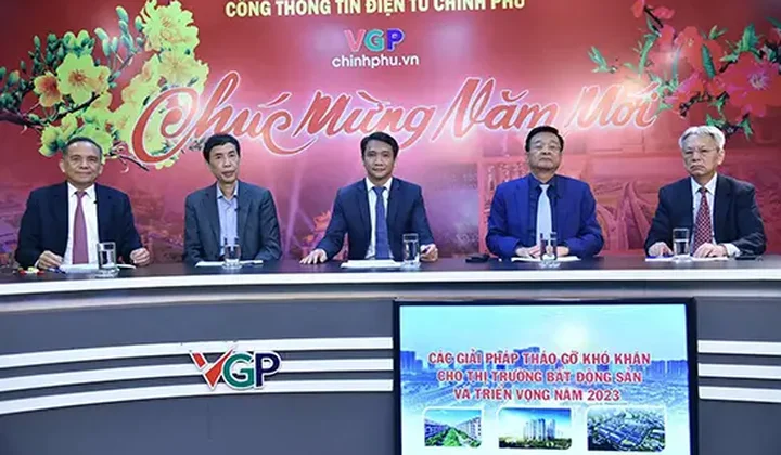 Tọa đàm 'Các giải pháp tháo gỡ khó khăn cho thị trường bất động sản'