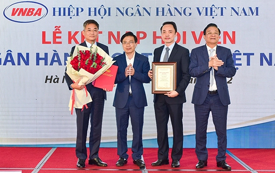 Hiệp hội Ngân hàng Việt Nam kết nạp hội viên Co-opBank