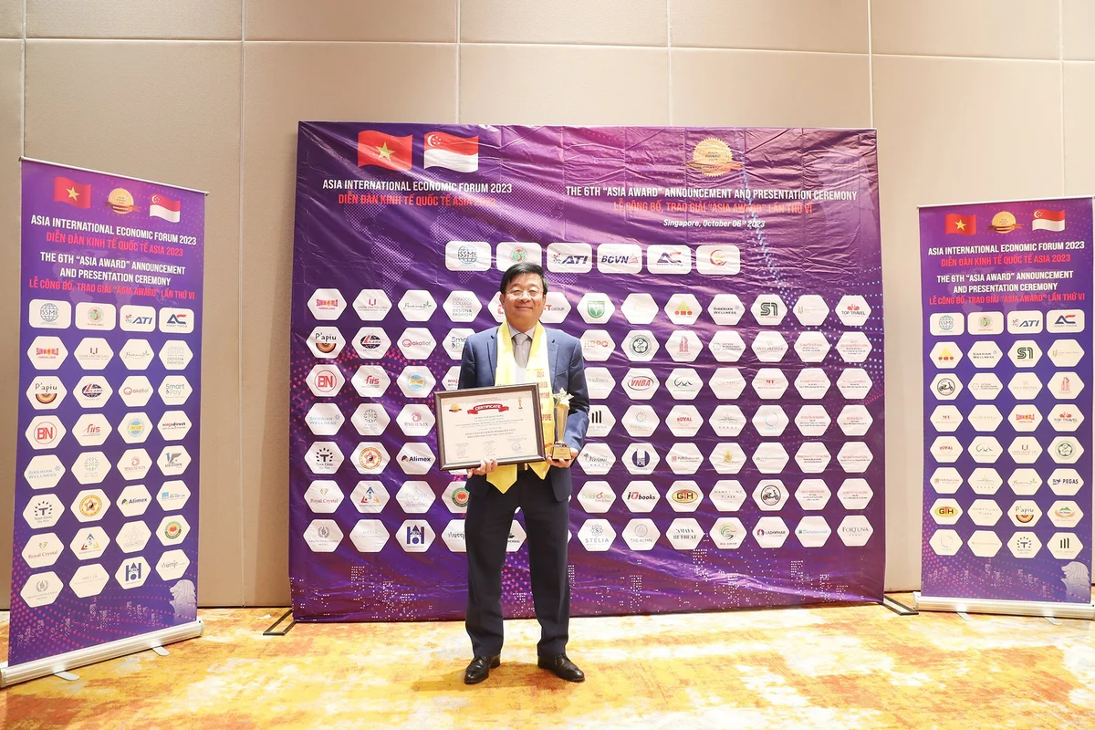Đánh giá về TS. Nguyễn Quốc Hùng, Ban Tổ chức cho biết, TS. Nguyễn Quốc Hùng – Phó Chủ tịch kiêm Tổng Thư ký Hiệp hội Ngân hàng Việt Nam là người tinh thông nghiệp vụ, rất giỏi kinh doanh và giàu kinh nghiệm trong quản lý, điều hành.