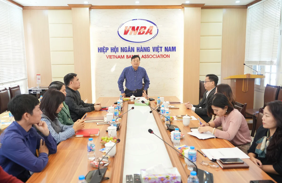 TS Nguyễn Quốc Hùng – Phó Chủ tịch kiêm Tổng Thư ký Hiệp hội Ngân hàng Việt Nam