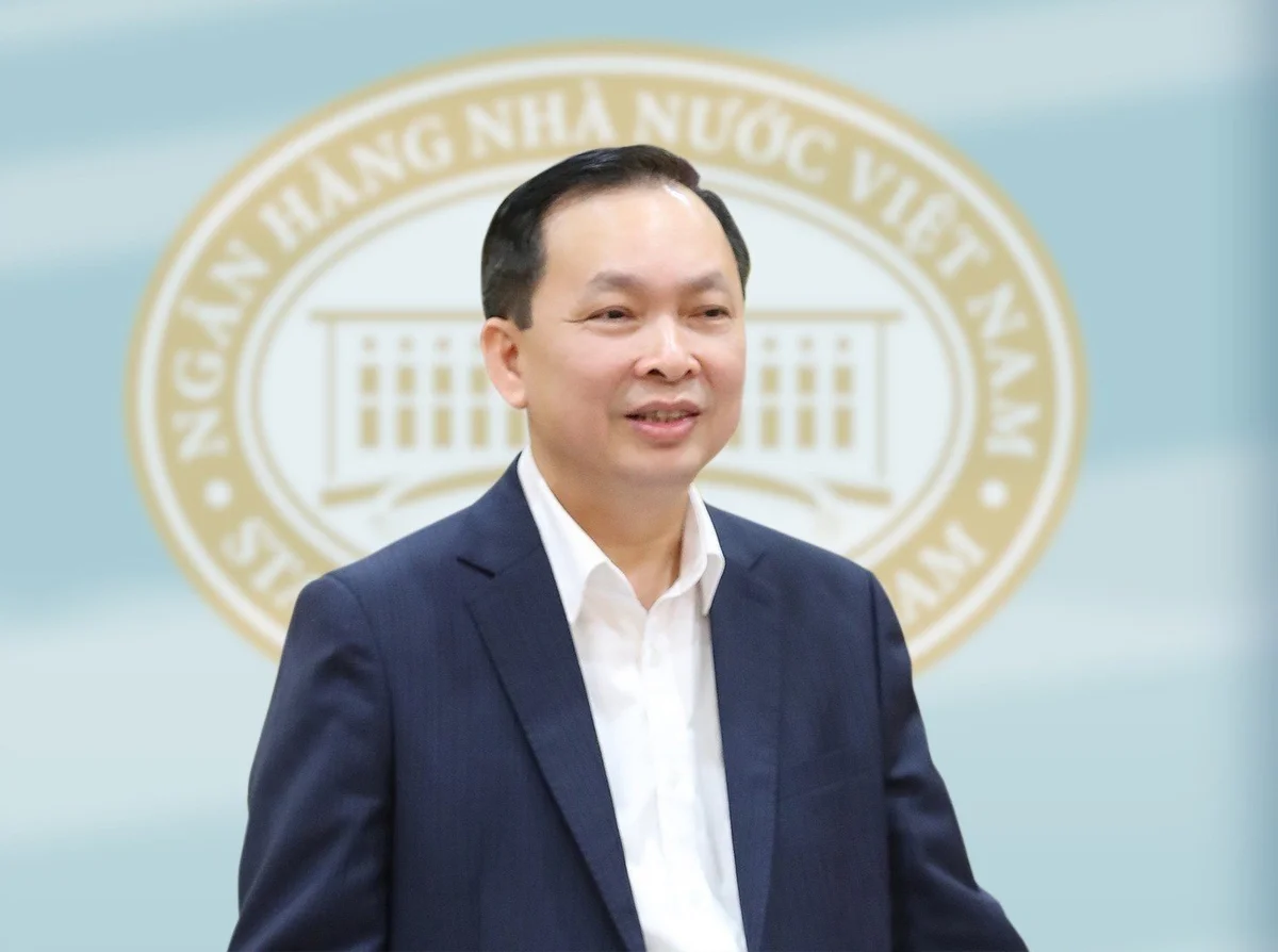 Đ/c Đào Minh Tú - Ủy viên Ban Chấp hành Tổng Liên đoàn Lao động Việt Nam khóa XII, Phó Bí thư Ban Cán sự Đảng, Phó Thống đốc thường trực Ngân hàng Nhà nước Việt Nam, Chủ tịch Công đoàn NHVN.