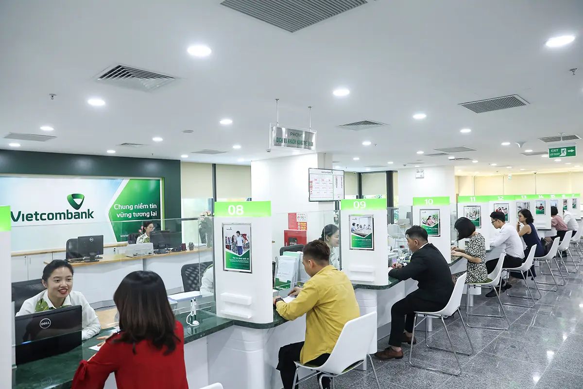 Vietcombank Đông Quảng Ninh tiếp nhận phòng giao dịch Cẩm Phả và phòng giao dịch Cửa Ông
