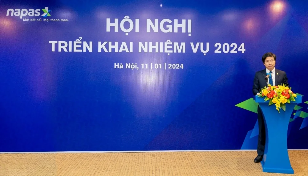 Tổng Giám đốc Nguyễn Quang Minh phát động phong trào thi đua tại hội nghị