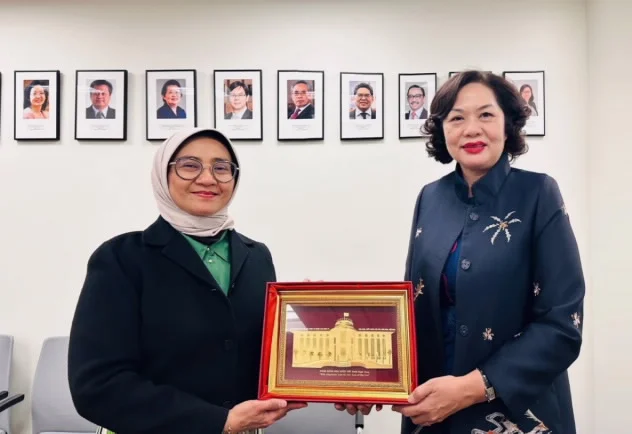Thống đốc Nguyễn Thị Hồng tiếp và làm việc với Giám đốc Điều hành Nhóm nước tại IMF