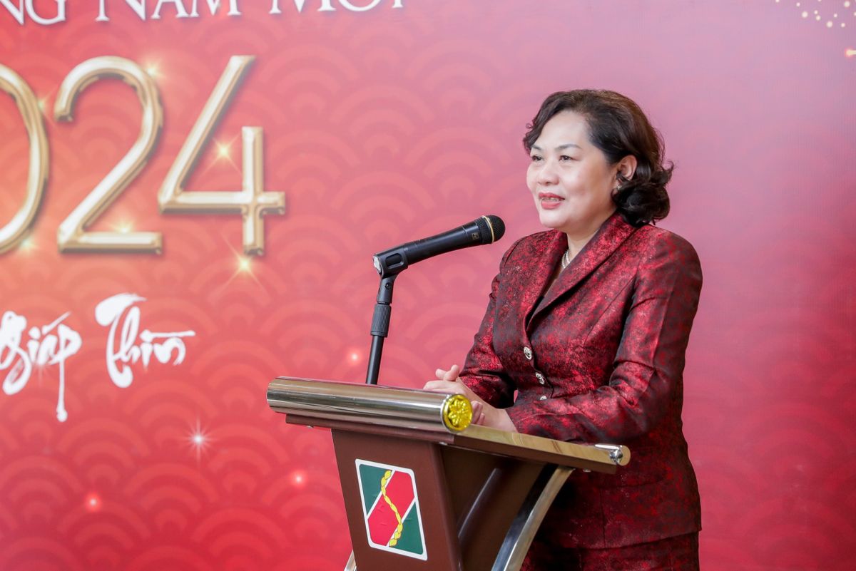 Đồng chí Nguyễn Thị Hồng- Ủy viên Ban Chấp hành Trung ương Đảng, Bí thư Ban Cán sự Đảng, Thống đốc NHNN Việt Nam phát biểu