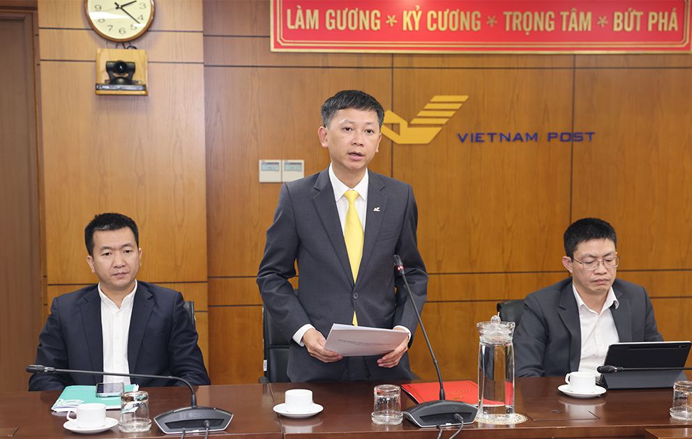 Tân Phó Giám đốc