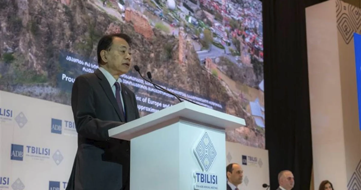 Chủ tịch ADB, Ông Masatsugu Asakawa phát biểu khai mạc tại Hội nghị thường niên ADB lần thứ 57
