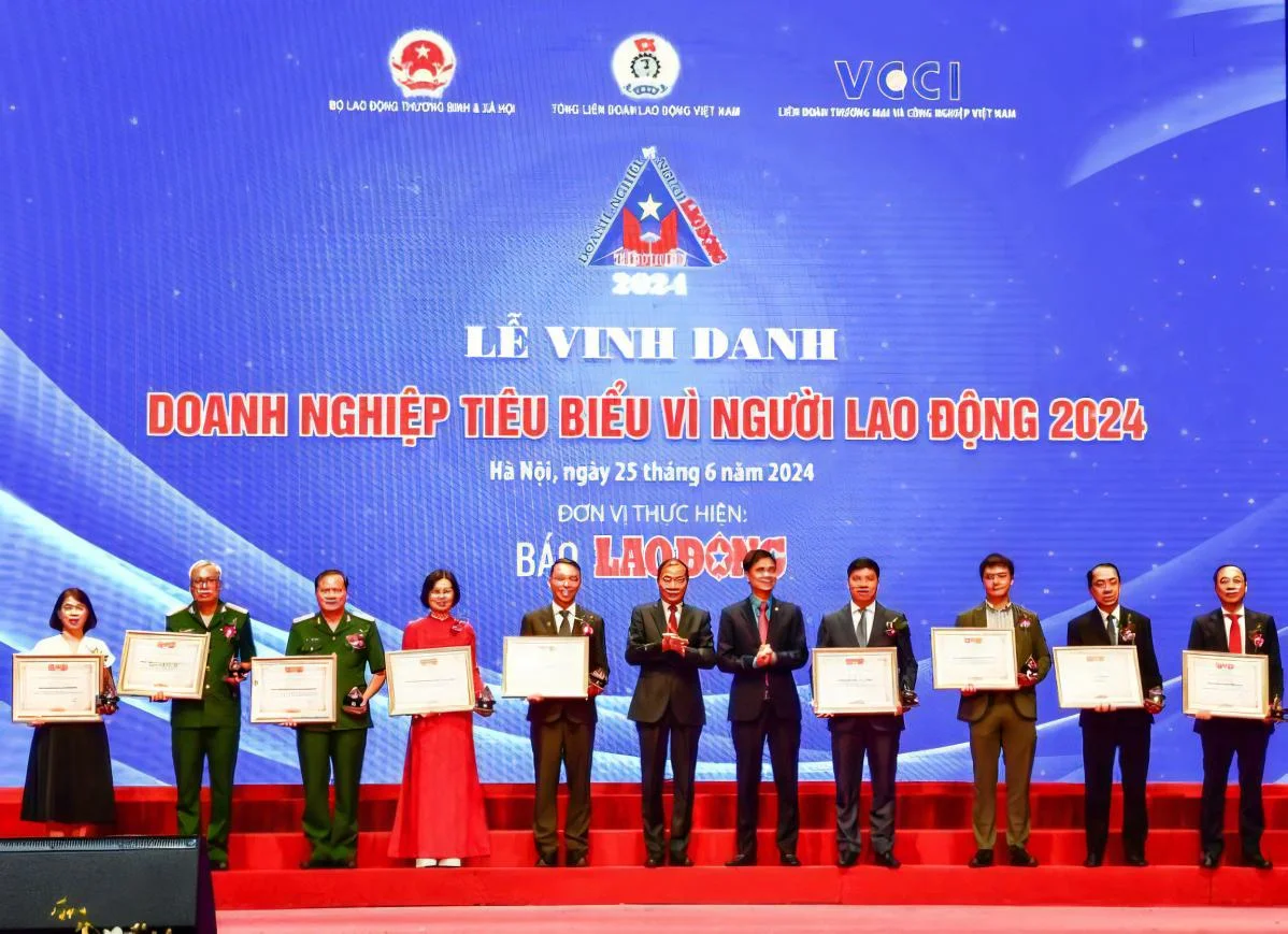 Chụp ảnh lưu niệm