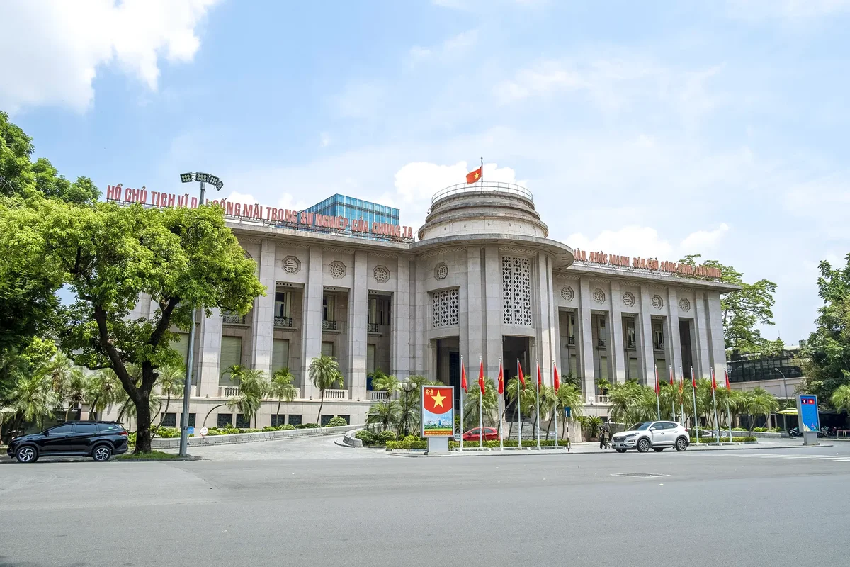 Central bank demands lending rate cuts, growth target to be met