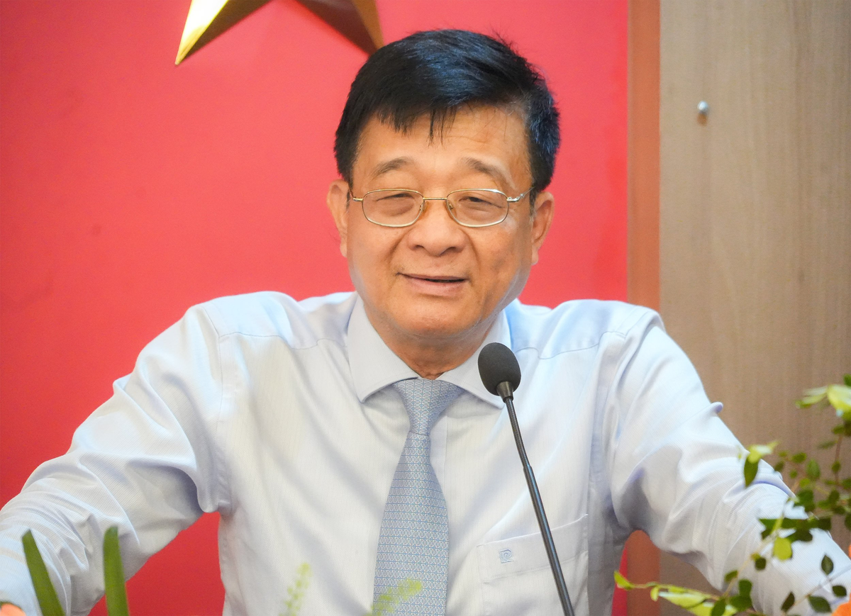 TS Nguyen Quốc Hùng