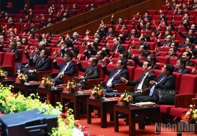 Bí thư Đảng ủy Chính phủ, Thủ tướng Chính phủ Phạm Minh Chính và các đồng chí lãnh đạo, đại biểu tham dự Đại hội. (Ảnh: Trần Hải)