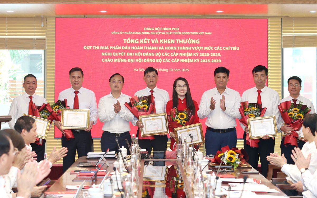 Các cá nhân tiêu biểu, xuất sắc, hoàn thành và hoàn thành vượt mức các nội dung, chỉ tiêu đề ra trong nghị quyết đại hội đảng của đơn vị nhiệm kỳ 2020-2025
