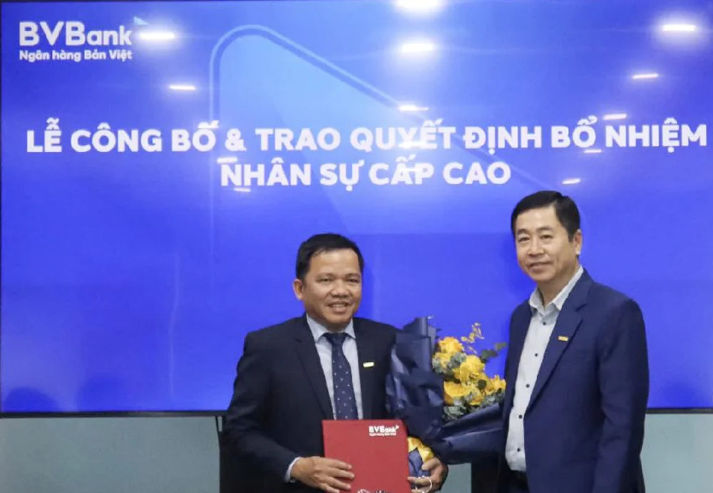 Phó Giám đốc