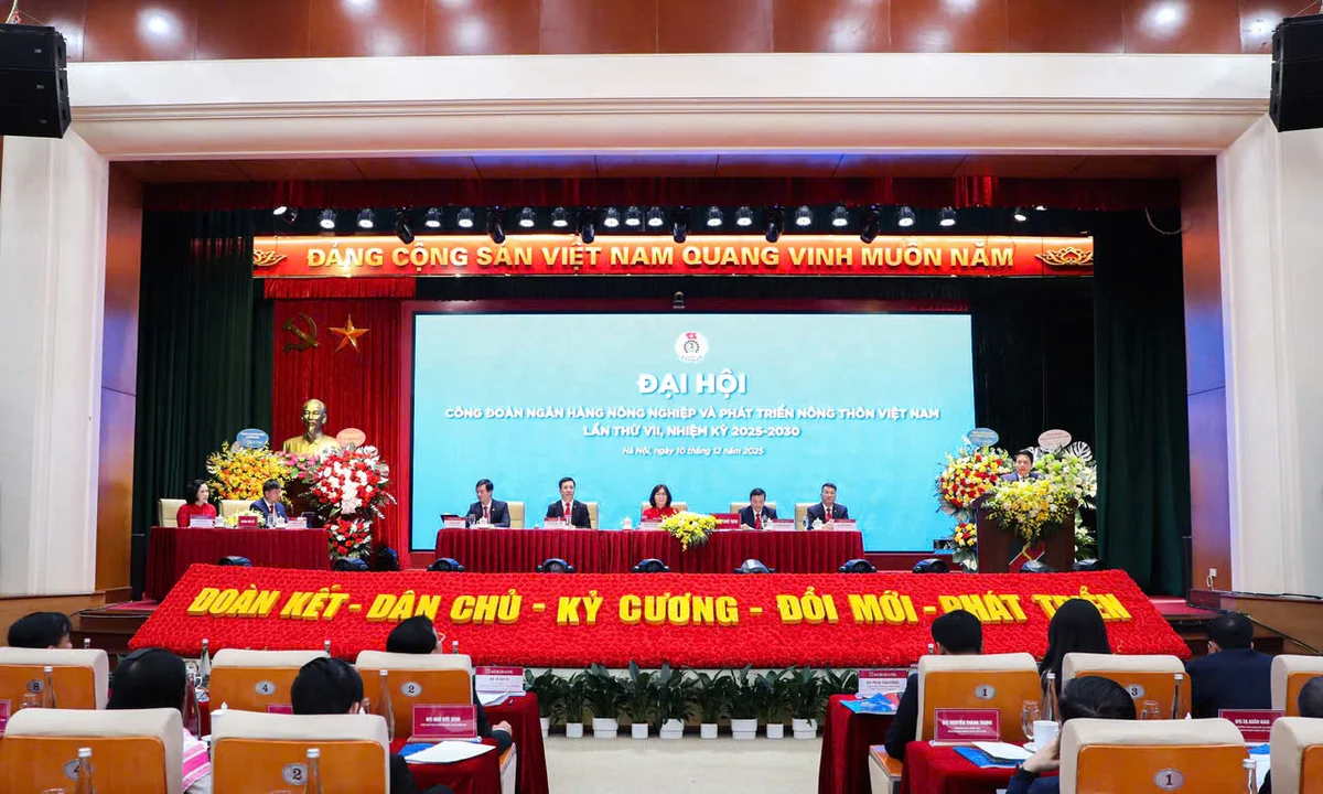 Đại hội Công đoàn lần thứ VII, nhiệm kỳ 2025 - 2030 đã long trọng diễn ra tại Trụ sở chính Agribank ngày 10/12/2025