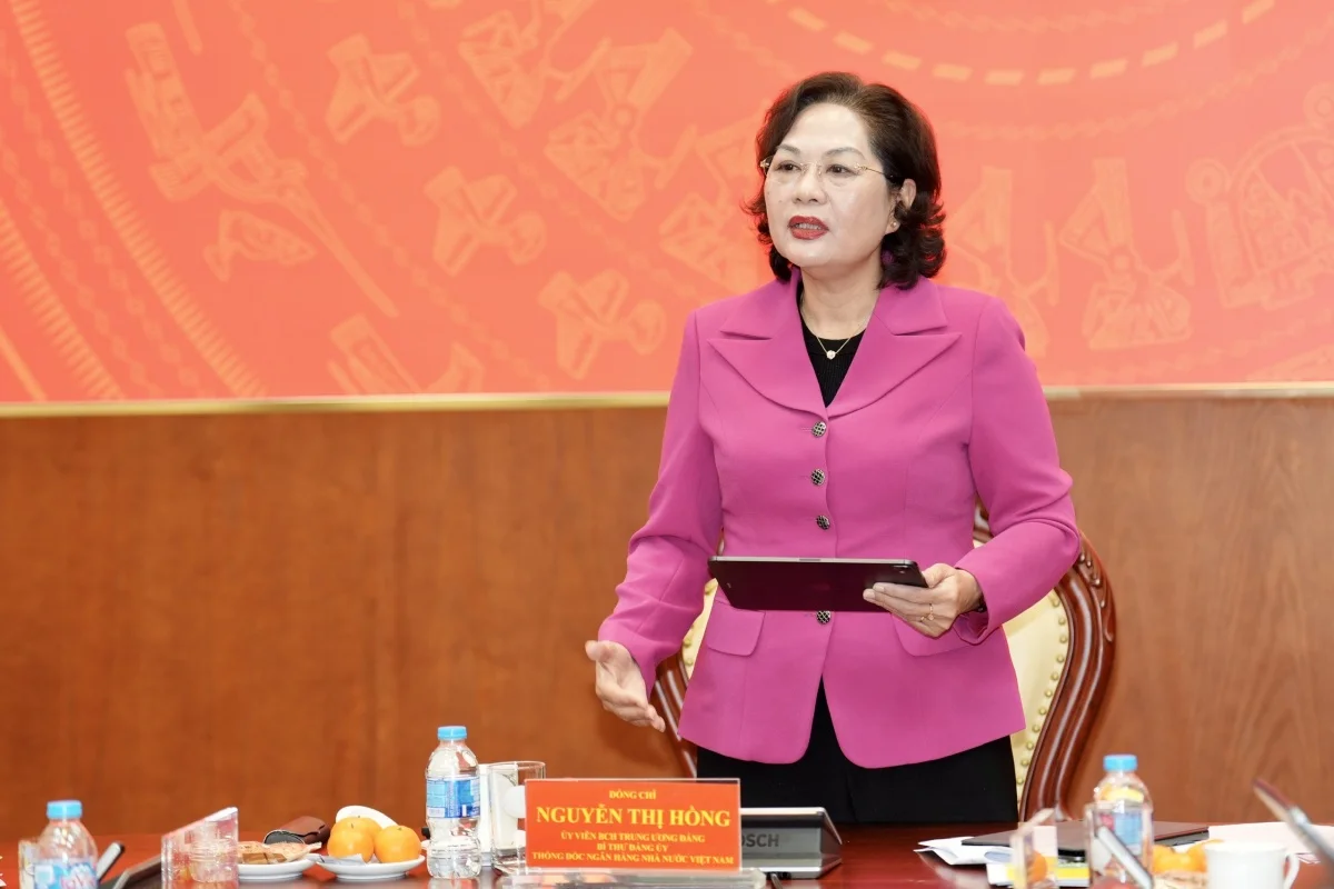 Đồng chí Nguyễn Thị Hồng, Bí thư Đảng uỷ, Thống đốc NHNN phát biểu khai mạc Hội nghị
