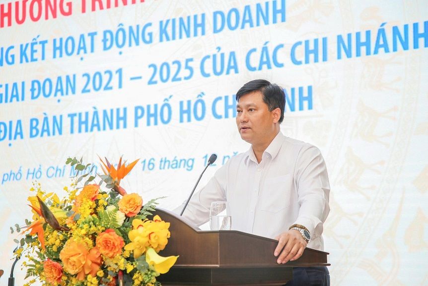 Đồng chí Phạm Toàn Vượng – Phó Bí thư Đảng ủy, Thành viên HĐTV, Tổng Giám đốc Agribank phát biểu tại buổi làm việc