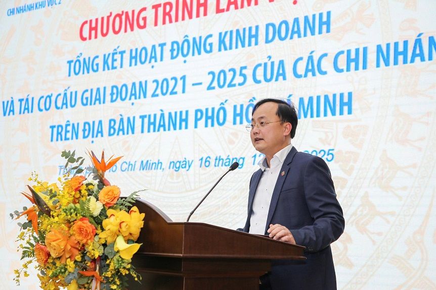 Đồng chí Tô Huy Vũ – Bí thư Đảng ủy, Chủ tịch HĐTV Agribank phát biểu tại buổi làm việc