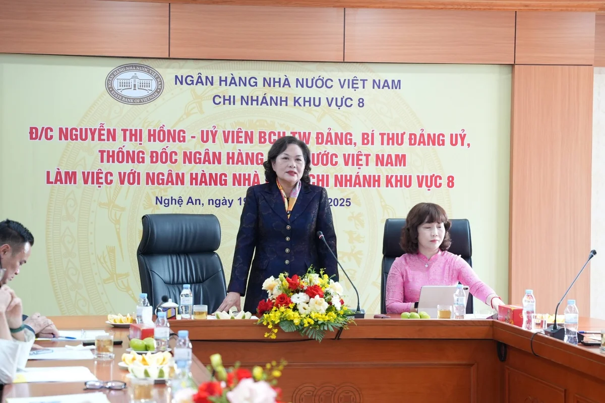 Thống đốc Nguyễn Thị Hồng phát biểu chỉ đạo tại buổi làm việc
