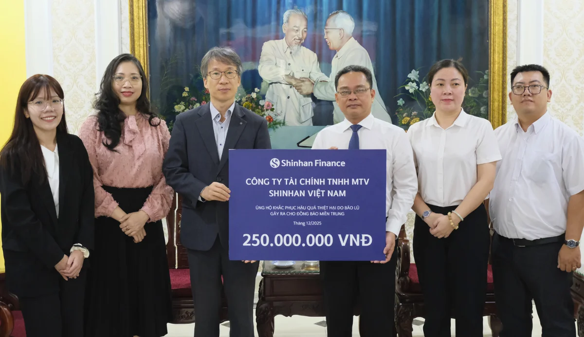 Shinhan Finance chung tay cùng cộng đồng khắc phục hậu quả sau bão