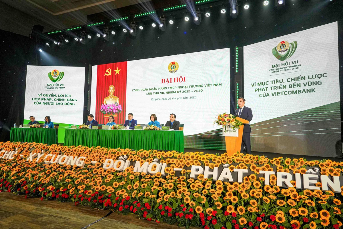 Ông Nguyễn Thanh Tùng - Bí thư Đảng ủy, Chủ tịch HĐQT Vietcombank phát biểu chỉ đạo tại Đại hội