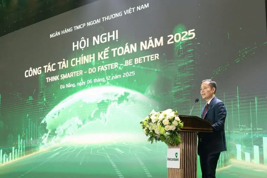 Ông Lê Hoàng Tùng - Phó Tổng Giám đốc Vietcombank phát biểu khai mạc Hội nghị