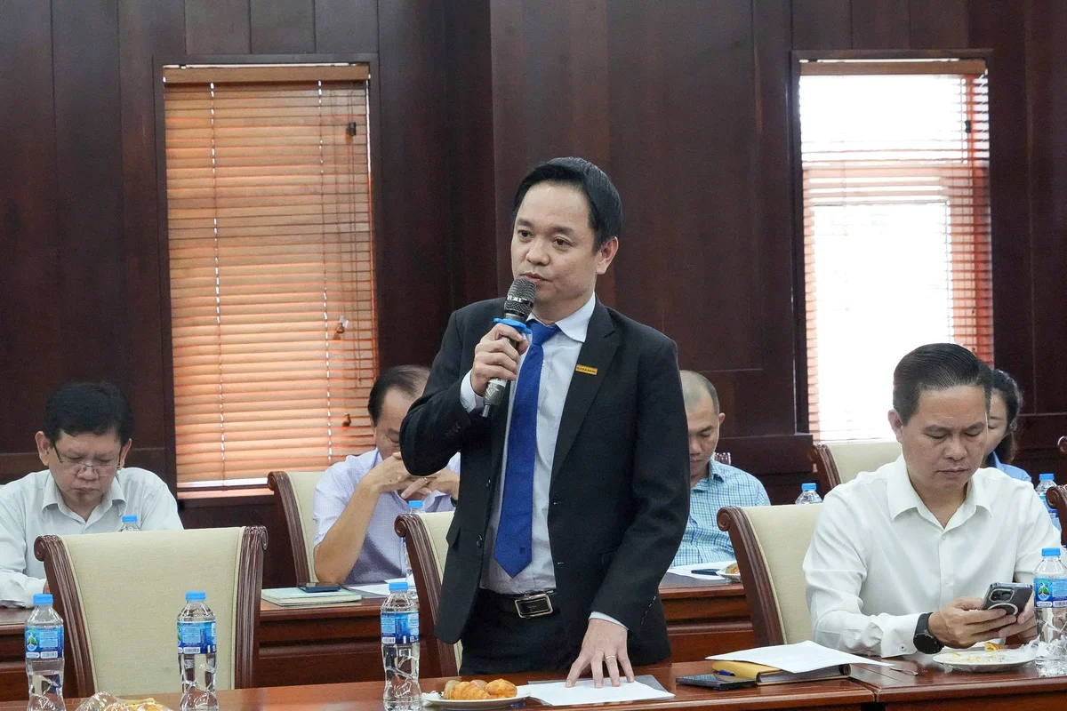 Đại diện Nam A Bank phát biểu