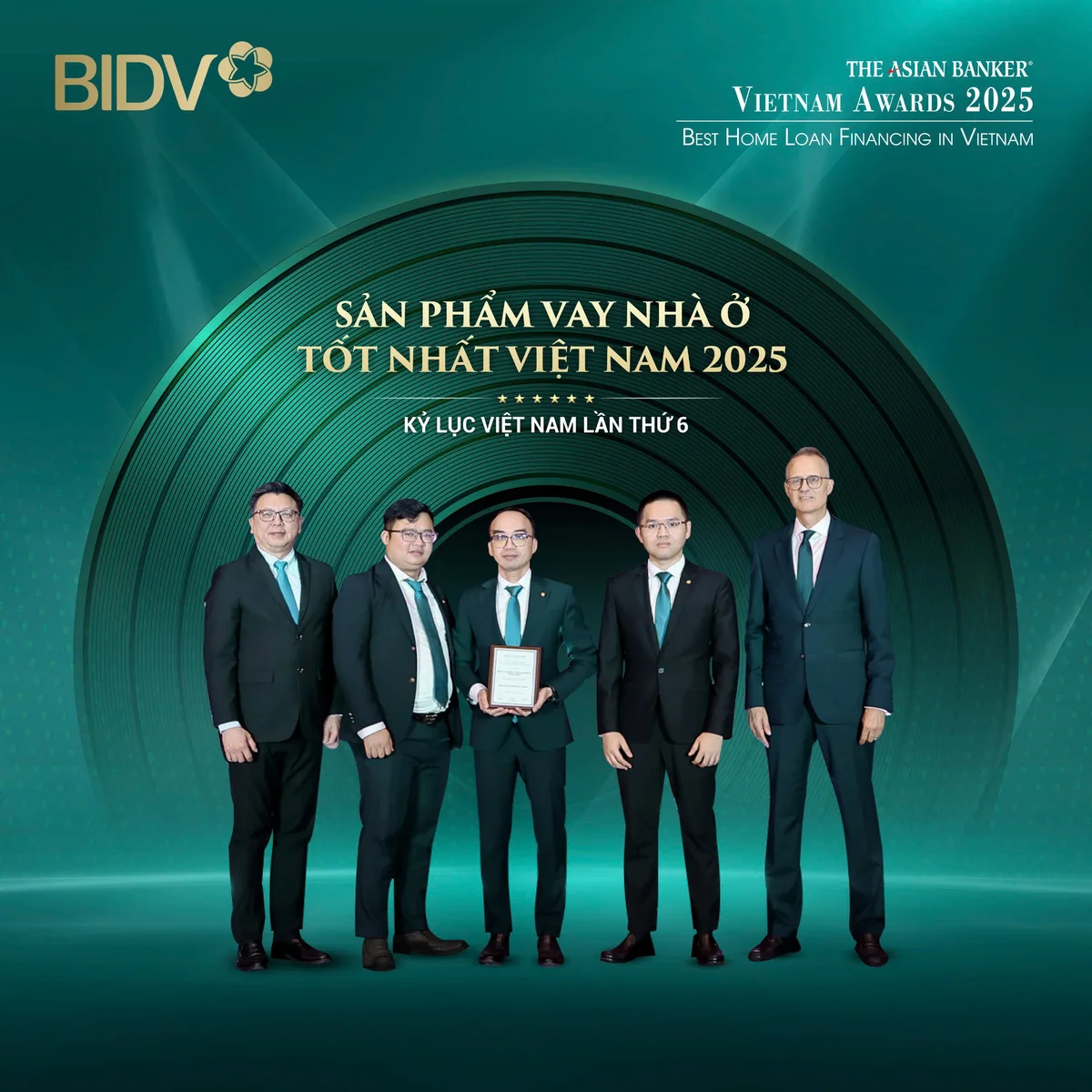 Khẳng định vị thế dẫn đầu, BIDV nhận trọn bộ giải thưởng danh giá từ The Asian Banker