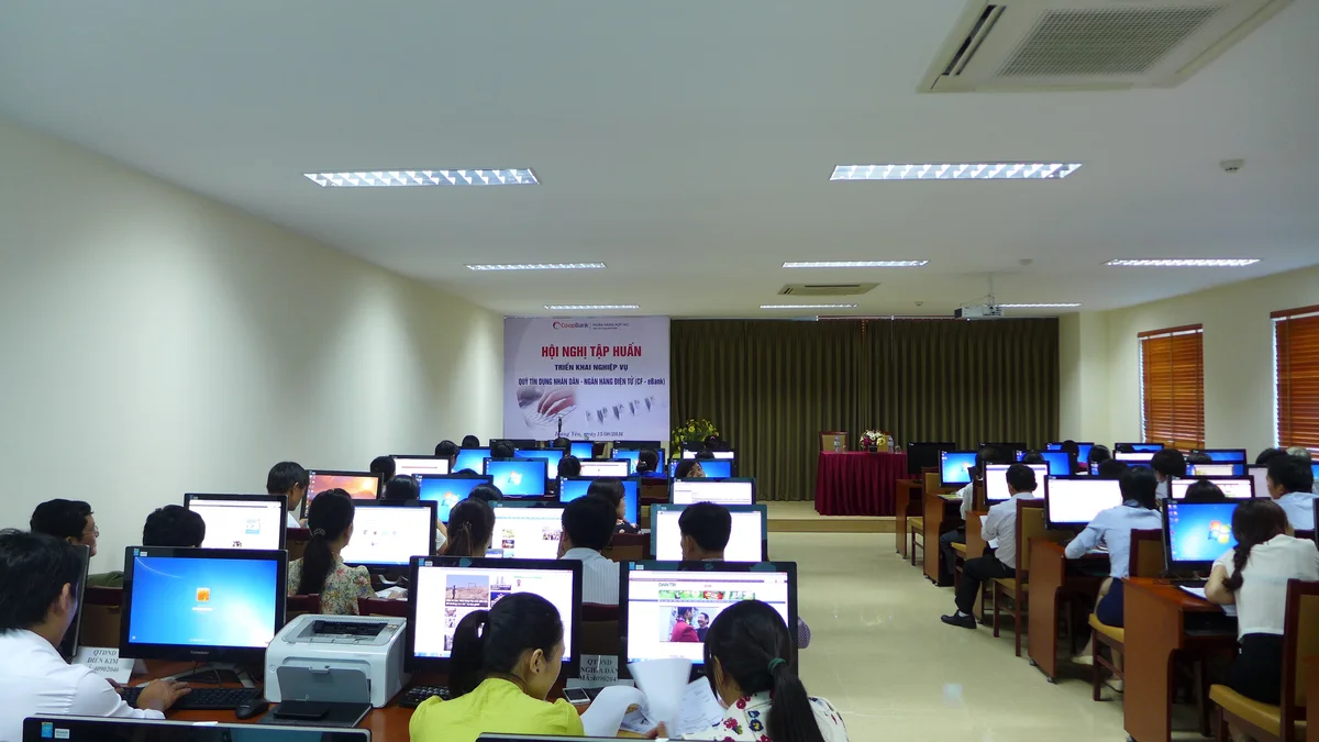 Co-opBank tổ chức nhiều Hội nghị tập huấn triển khai nghiệp vụ QTDND - Ngân hàng điện tử CF-eBank