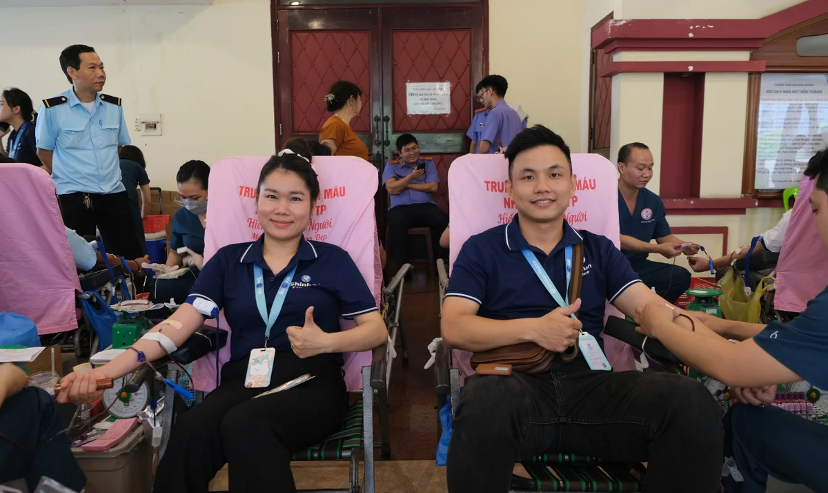 Nhân viên Shinhan Finance tham gia hiến máu Giọt máu đào vì đồng bào tại TP.HCM