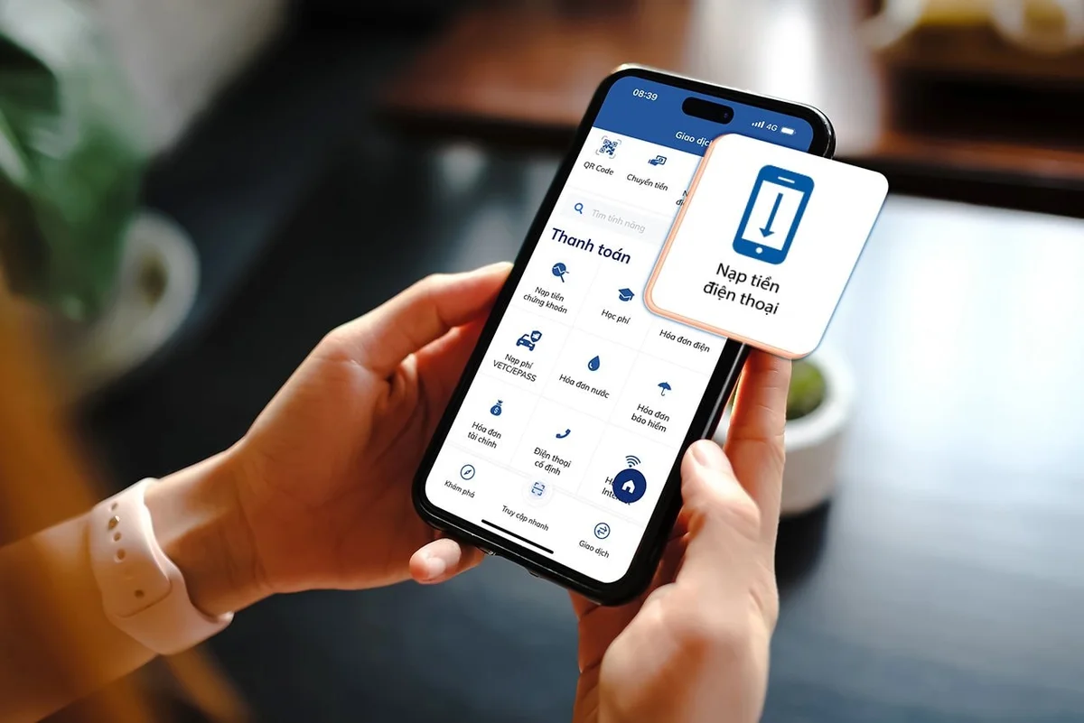 Khách hàng thực hiện nạp tiền điện thoại thành công trên ứng dụng Sacombank Pay sẽ được hoàn tiền đến 50% giá trị nạp tiền