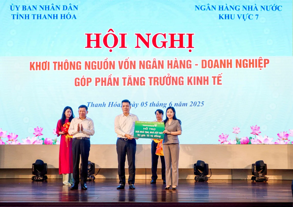 Agribank và Vietcombank hỗ trợ 30 tỷ đồng xóa nhà tạm tại Thanh Hóa