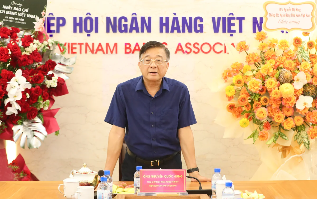  TS. Nguyễn Quốc Hùng, Phó Chủ tịch, Tổng Thư ký Hiệp hội Ngân hàng Việt Nam