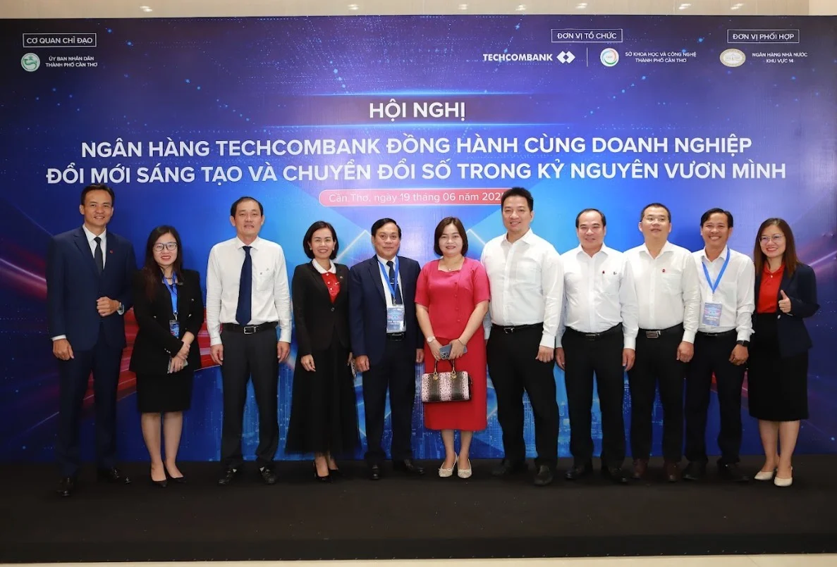 Techcombank đồng hành chuyển đổi số cùng doanh nghiệp Cần Thơ