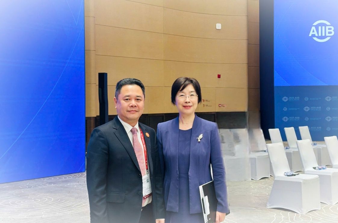 Phó Thống đốc Nguyễn Ngọc Cảnh chúc mừng Bà Zou Jiayi, Chủ tịch AIIB nhiệm kỳ 2026-2031