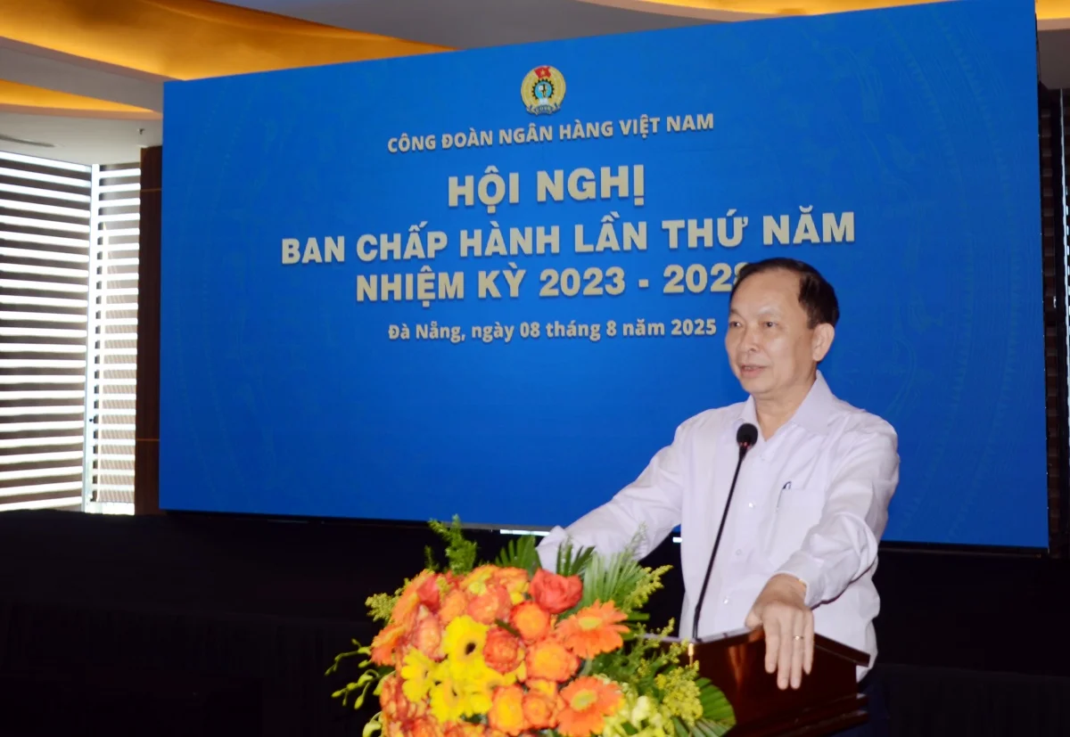 Phó Thống đốc Thường trực Ngân hàng Nhà nước (NHNN), Chủ tịch CĐNHVN Đào Minh Tú phát biểu tại hội nghị