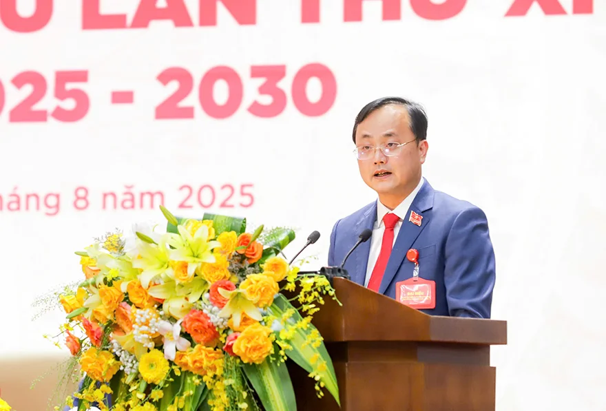 Đồng chí Tô Huy Vũ - Bí thư Đảng ủy, Chủ tịch Hội đồng Thành viên phát biểu khai mạc Đại hội