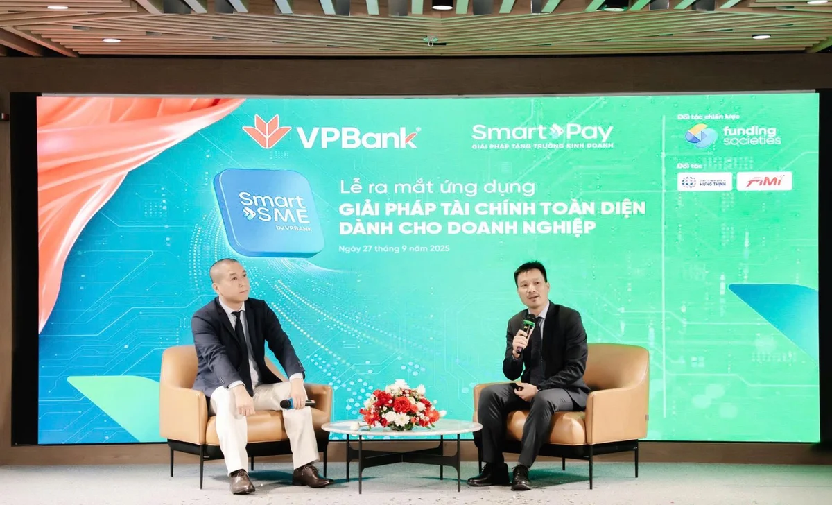 Đại diện VPBank chia sẻ về tầm nhìn chiến lược của SmartSME tại Lễ ra mắt ứng dụng