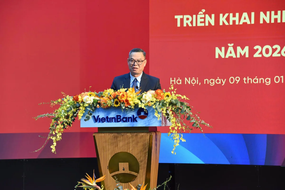 Đồng chí Trần Minh Bình - Ủy viên BCH Đảng bộ Chính phủ, Bí thư Đảng ủy, Chủ tịch HĐQT VietinBank phát biểu khai mạc Hội nghị - Ảnh: XN