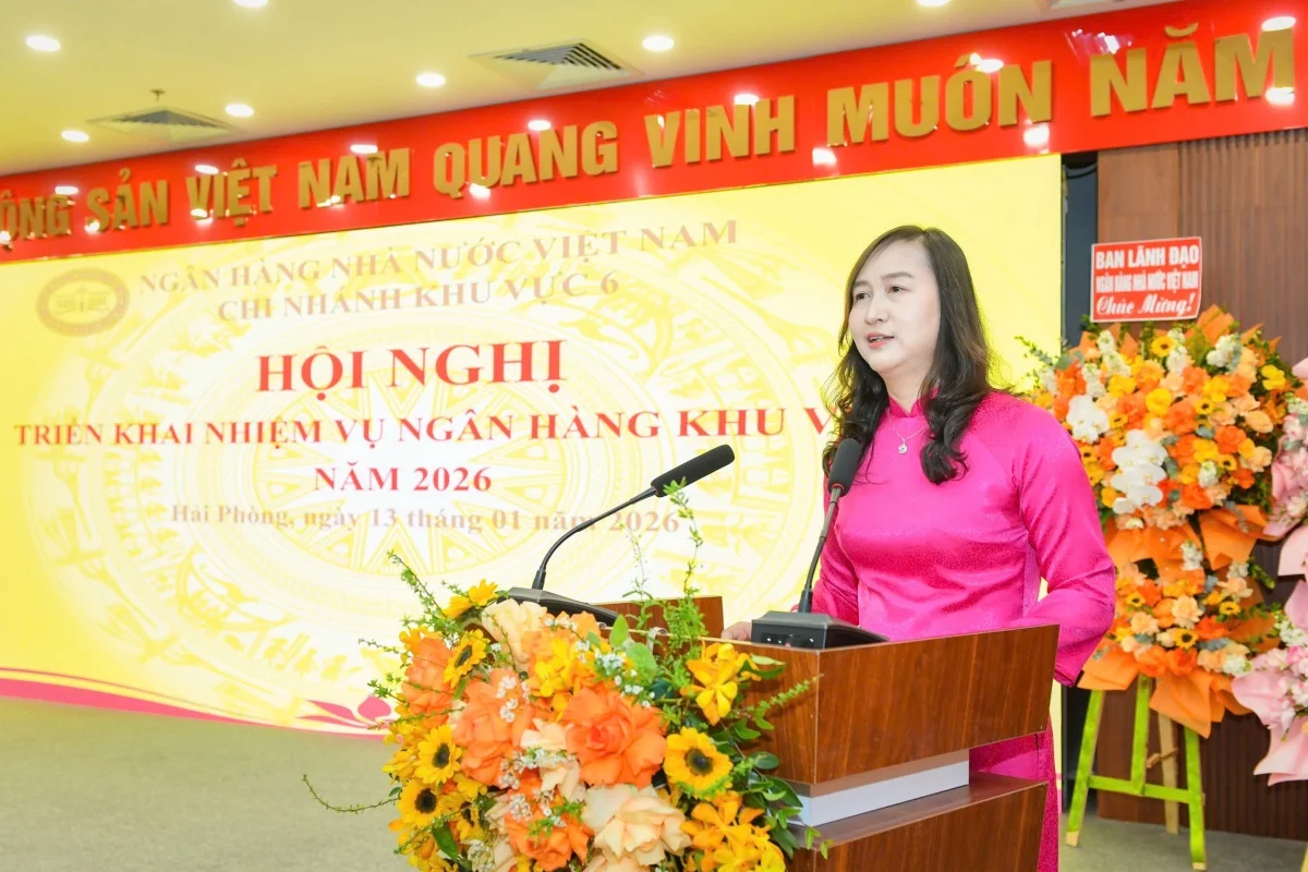 Đồng chí Nguyễn Thị Dung - Quyền Giám đốc NHNN khu vực 6 phát biểu tại Hội nghị NHNN khu vực 6 năm 2025