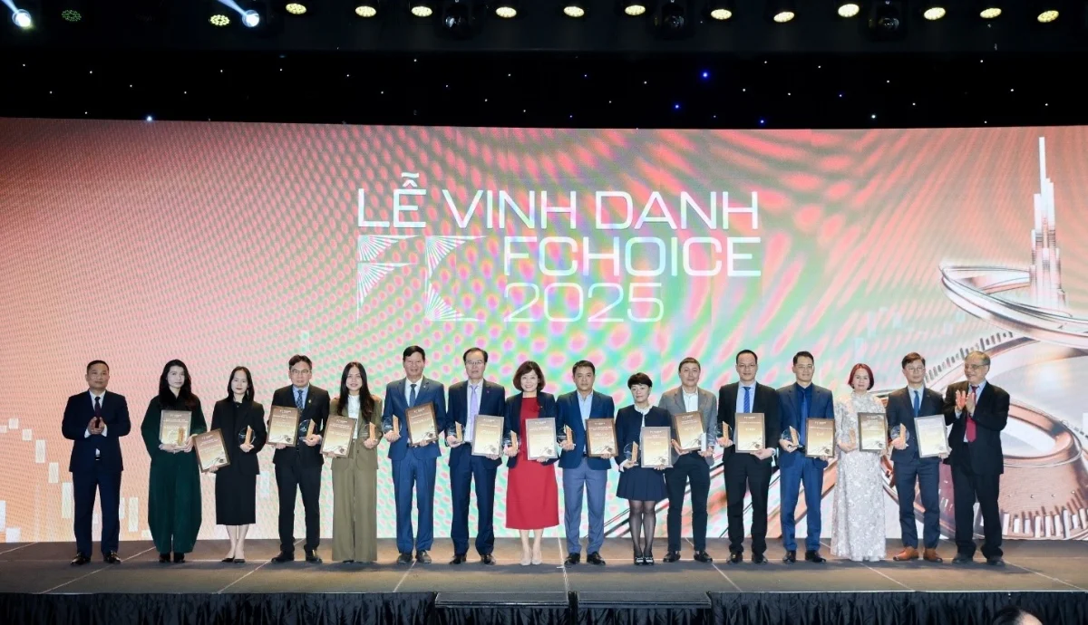 Với nỗ lực và kết quả tích cực, EVF đã được vinh danh là Công ty tài chính của năm – trong hệ thống giải FChoice.